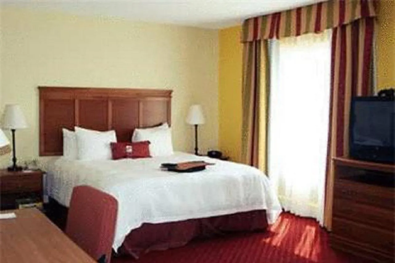 Hampton Inn & Suites Louisville East 3*,  United States