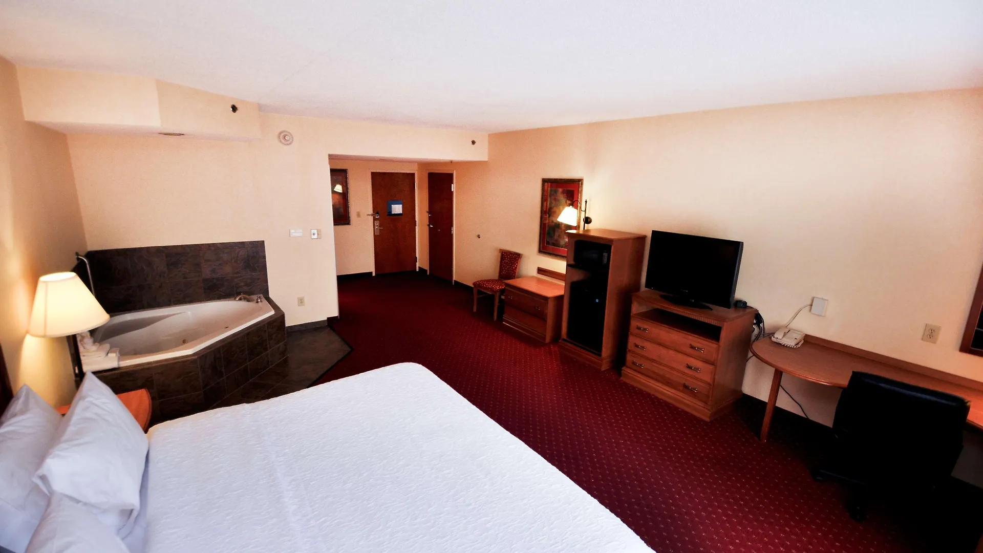 Hampton Inn & Suites Louisville East