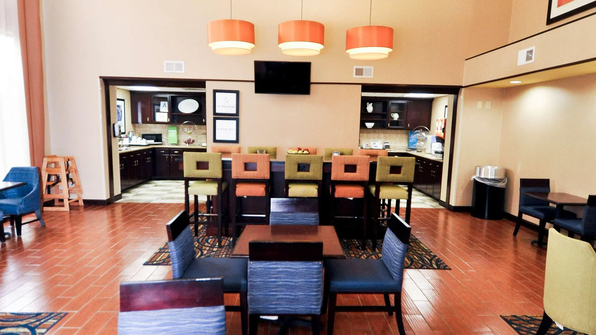 Hampton Inn & Suites Louisville East