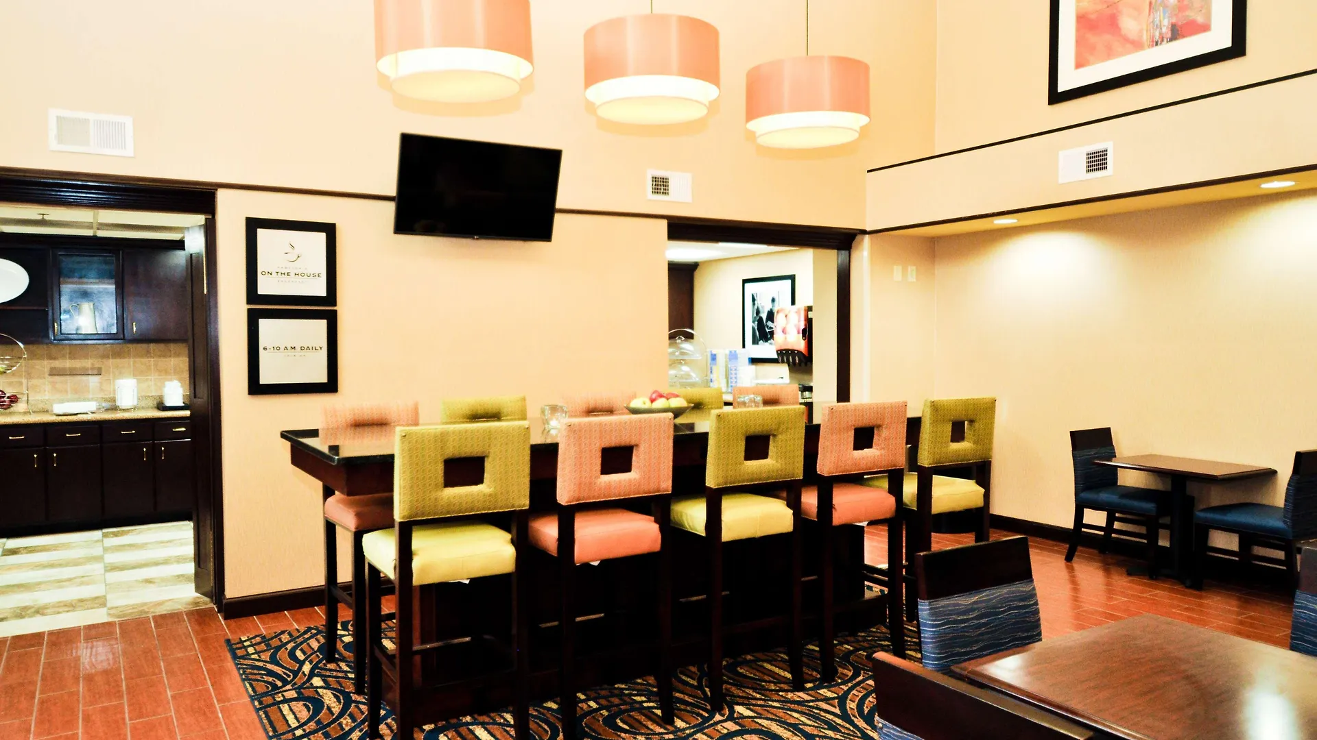 Hampton Inn & Suites Louisville East 3*,