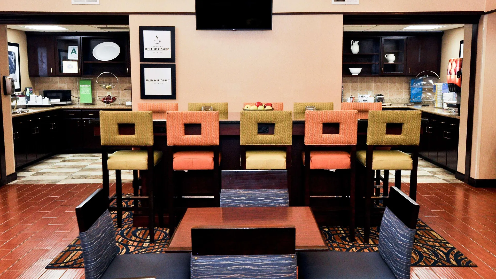 Hampton Inn & Suites Louisville East