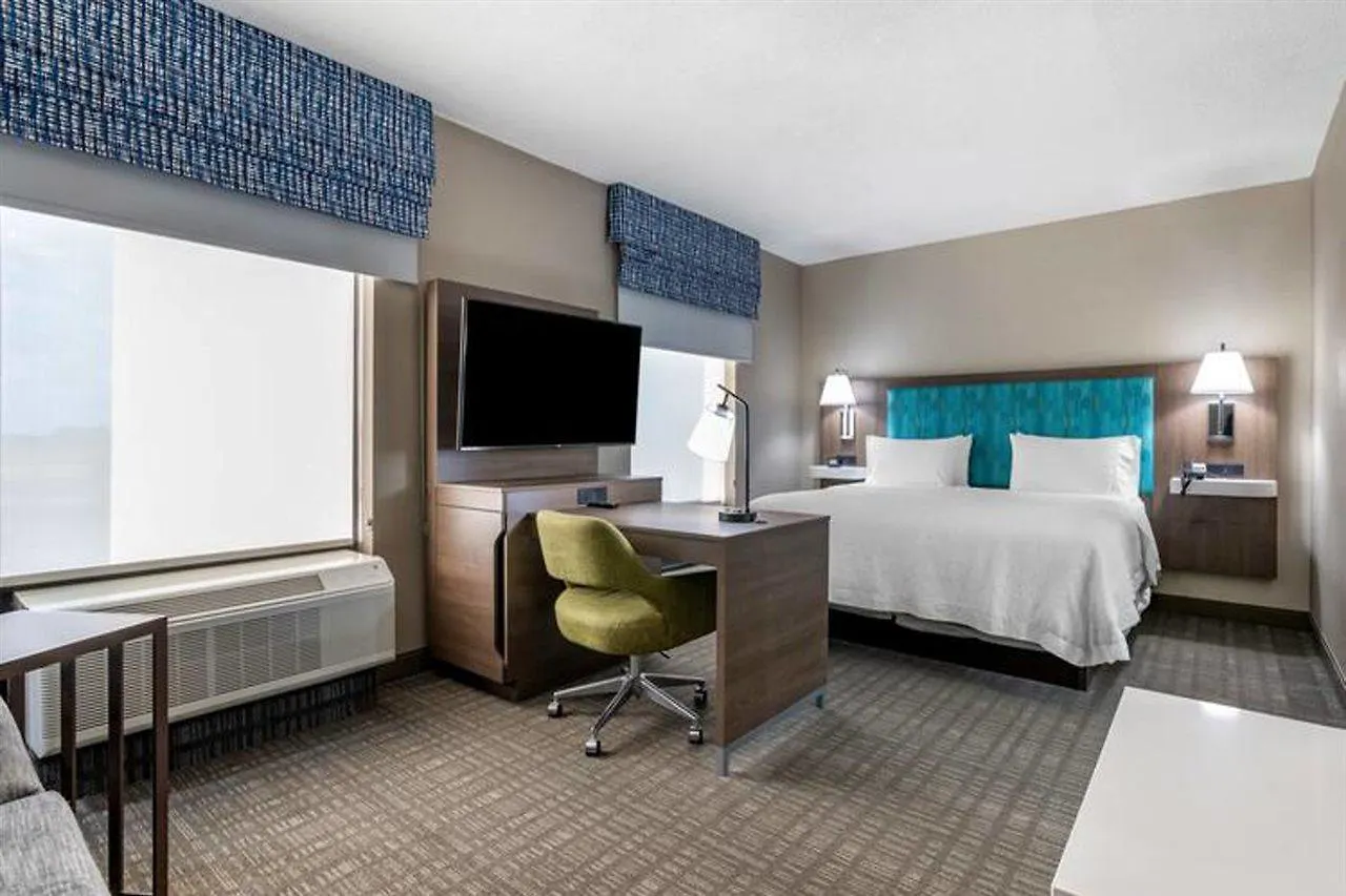 Hampton Inn & Suites Louisville East 3*,  United States
