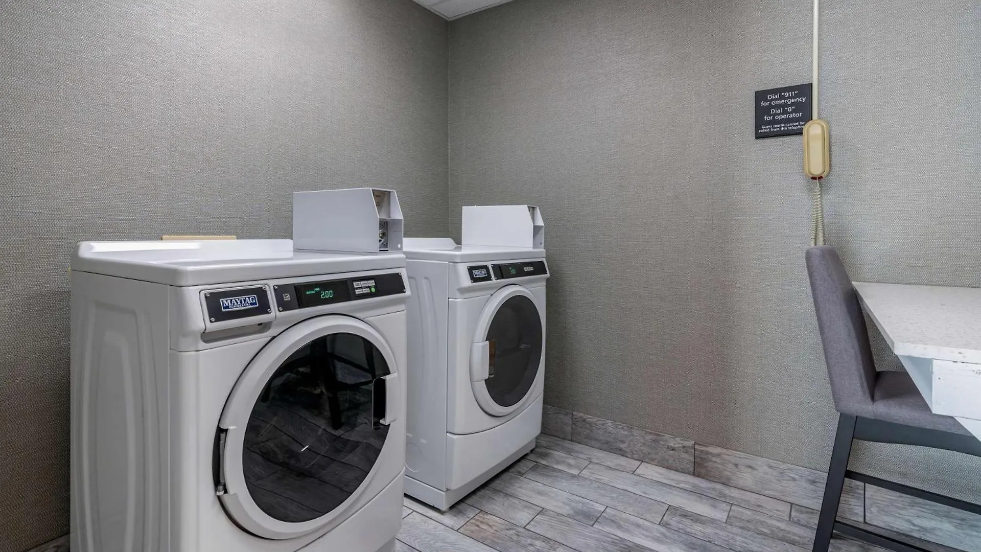 Hampton Inn & Suites Louisville East