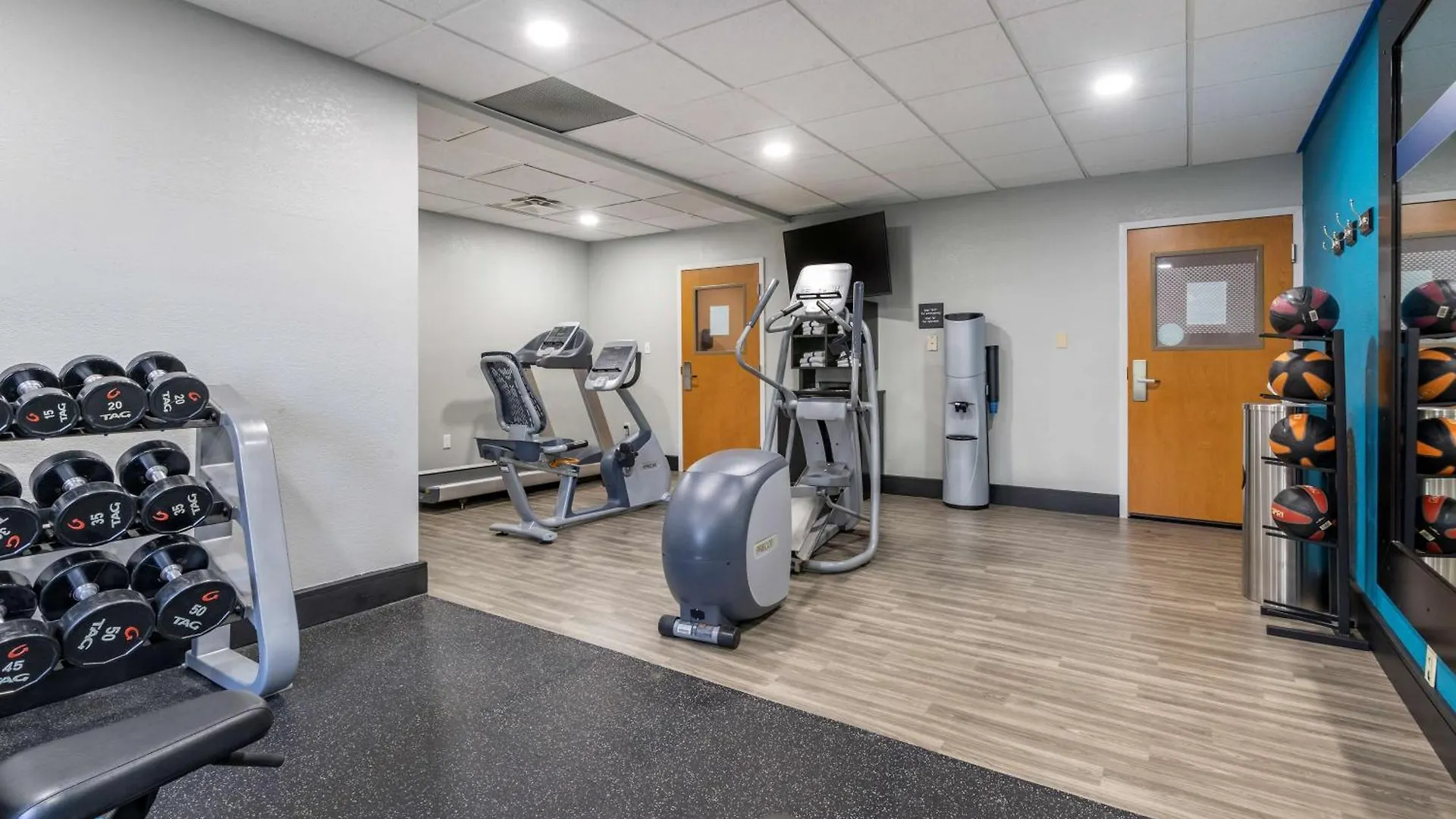 Hampton Inn & Suites Louisville East Hotel